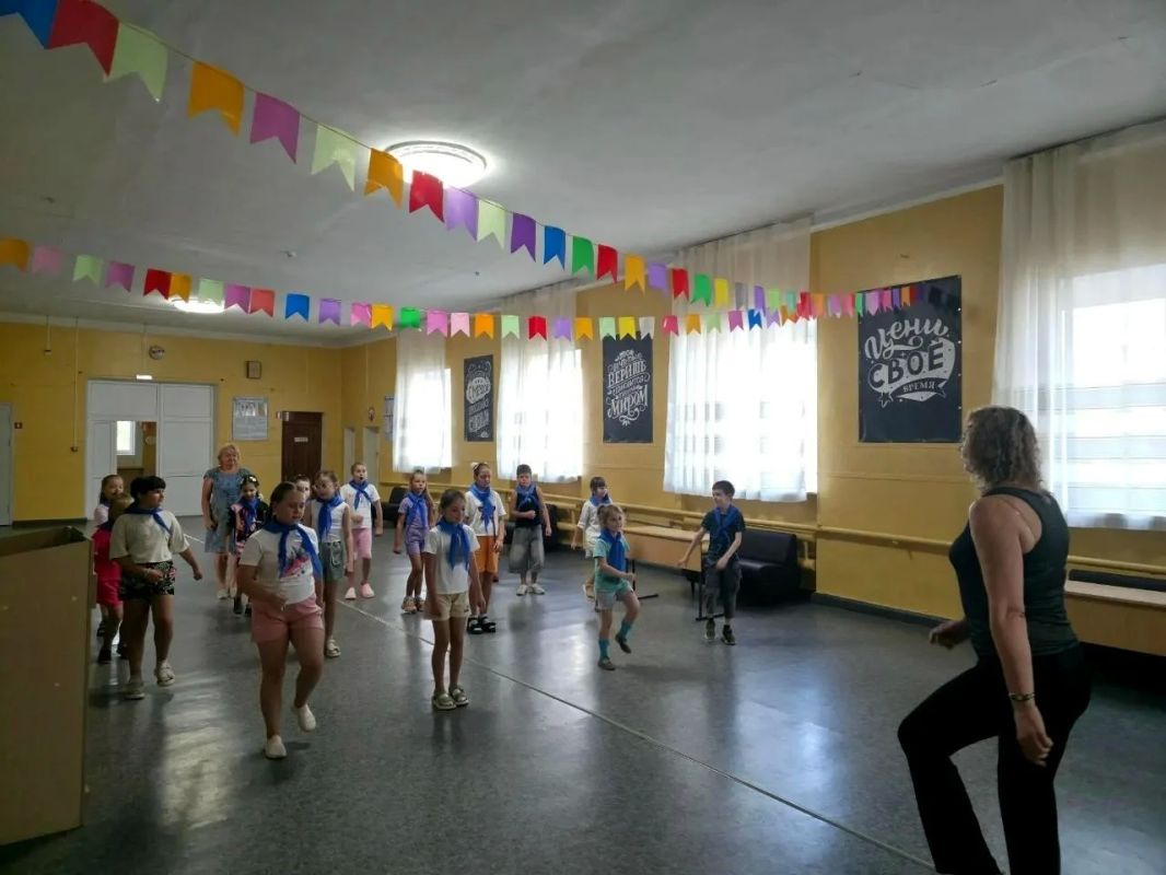 Пришкольный лагерь вдохновляет детей и подростков на новые свершения, творчество и саморазвитие Пришкольный лагерь вдохновляет детей и подростков на новые свершения, творчество и саморазвитие