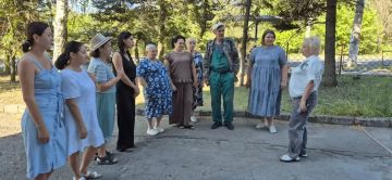 Руководитель Управы Горняцкого внутригородского района Администрации городского округа Макеевка ДНР Инна Кисенко провела встречу с населением на подведомственной территории по адресу: г. Макеевка, ул. Свердлова, 20