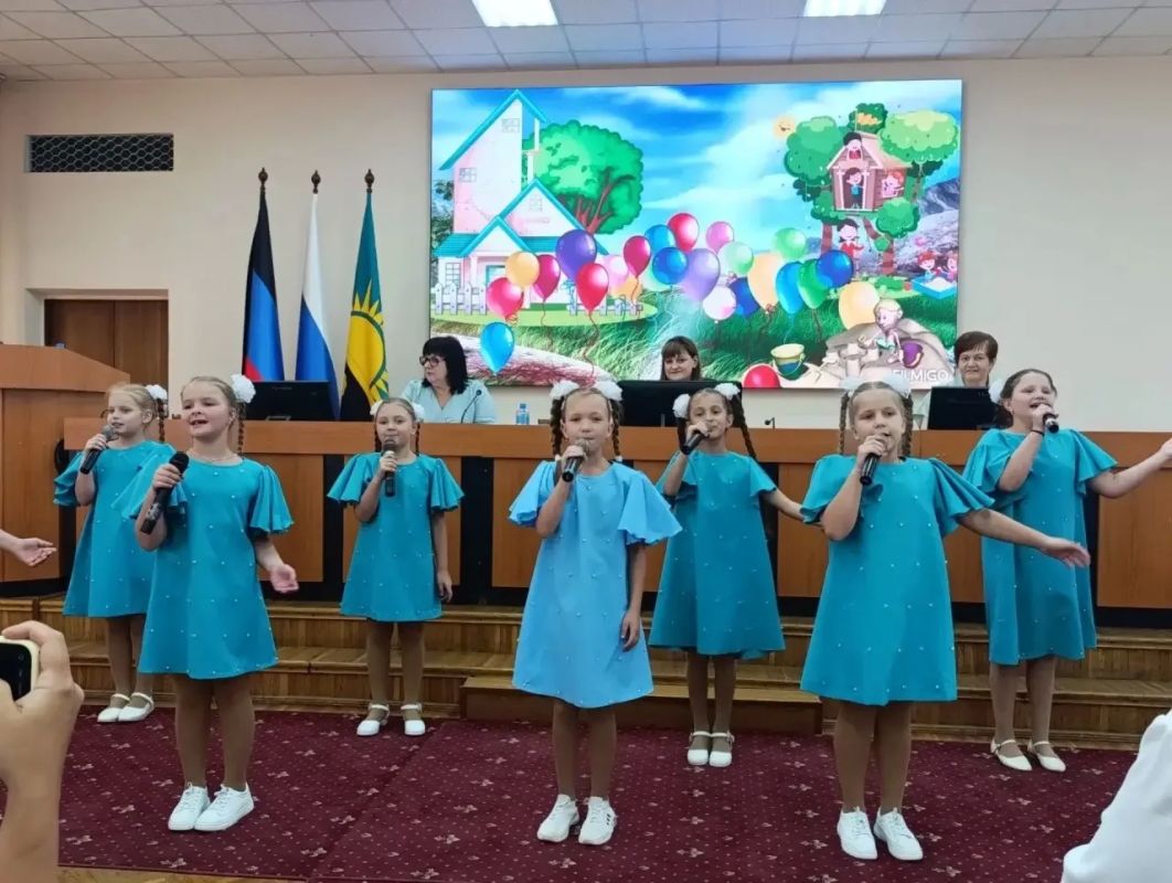 Августовская педагогическая конференция в Макеевке: итоги, векторы развития и новые проекты Августовская педагогическая конференция в Макеевке: итоги, векторы развития и новые проекты