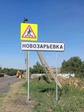 #СОДЕРЖАНИЕ_СВОД за сутки. Делимся результатами выполненных работ в рамках летнего содержания на дорогах общего пользования за прошедшие сутки Новые дорожные знаки установили на автомобильных дорогах: