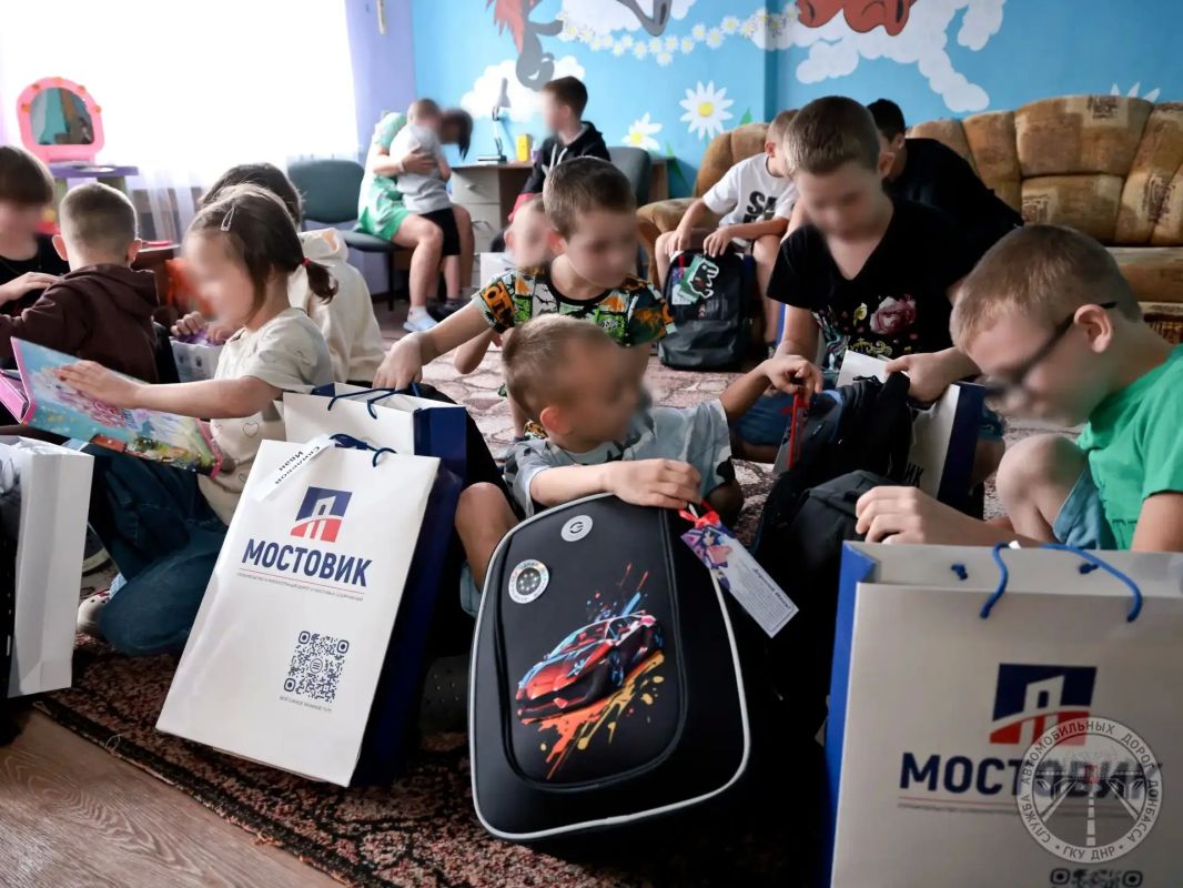 ДОРОЖНИКИ — ДЕТЯМ!. В рамках социальной миссии Всероссийского Конгресса "Дороги Донбасса-2026" продолжаем оказывать поддержку макеевскому Центру помощи детям "Гнездышко" ДОРОЖНИКИ — ДЕТЯМ!. В рамках социальной миссии Всероссийского Конгресса "Дороги Донбасса-2026" продолжаем оказывать поддержку макеевскому Центру помощи детям "Гнездышко"