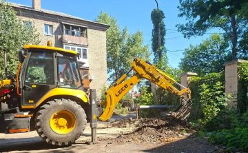 ВОССТАНОВЛЕНИЕ БЛАГОУСТРОЙСТВА: ТЕРРИТОРИИ ГОРНЯЦКОГО ВНУТРИГОРОДСКОГО РАЙОНА МАКЕЕВКИ ПРИВЕДЕНЫ В ПОРЯДОК ПОСЛЕ РЕМОНТА ТЕПЛОСЕТЕЙ
