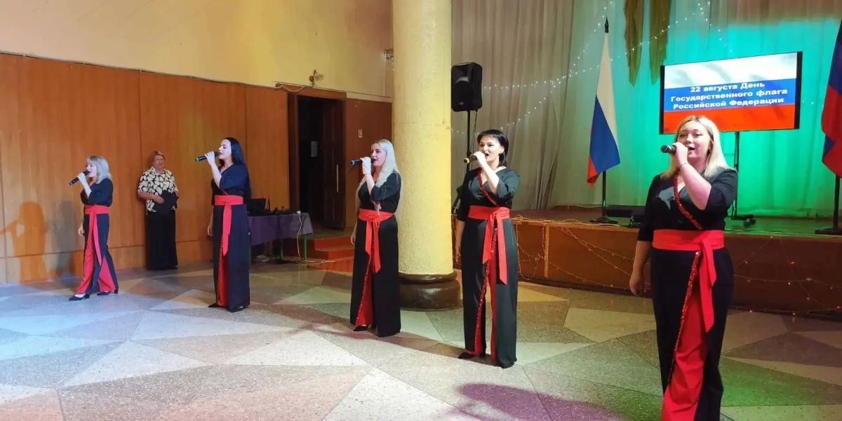 Уже несколько лет подряд август в нашем городе проходит под знаком масштабной акции «Культурный Донбасс» Уже несколько лет подряд август в нашем городе проходит под знаком масштабной акции «Культурный Донбасс»