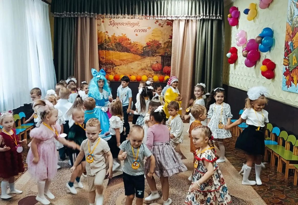 В дошкольных учреждениях городского округа Макеевка с особой теплотой отметили День знаний В дошкольных учреждениях городского округа Макеевка с особой теплотой отметили День знаний