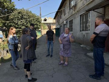 По поручению Главы ДНР Дениса Пушилина, сегодня, 10 сентября, первый заместитель руководителя Управы Кировского внутригородского района Администрации городского округа Макеевка Донецкой Народной Республики Андрей Коренев...