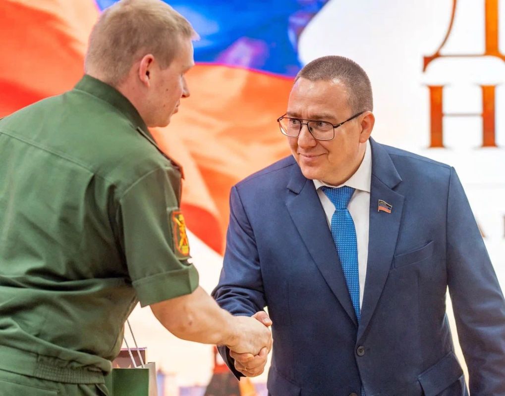Андрей Крамар: Солнечным воскресеньем хочется вспомнить еще одно теплое событие уходящей недели Андрей Крамар: Солнечным воскресеньем хочется вспомнить еще одно теплое событие уходящей недели