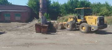 Выполнены работы по вывозу мусора по адресам: ул. Репина, 4; ул. Подъемная
