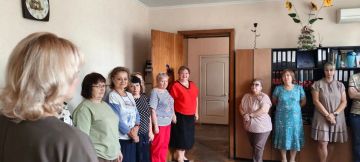 Сегодня, 14 сентября в Червоногвардейском районе состоялась встреча заместителя руководителя Управы Червоногвардейского внутригородского района Администрации городского округа Макеевка Татьяны Задорожной с трудовым...