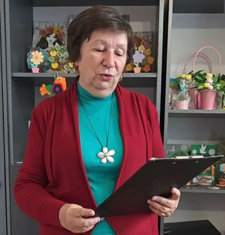 Сегодня в литературной гостиной «Венок дружбы», (поэзия народов России), мы в очередной раз убедились, как богата и многогранна наша страна Сегодня в литературной гостиной «Венок дружбы», (поэзия народов России), мы в очередной раз убедились, как богата и многогранна наша страна