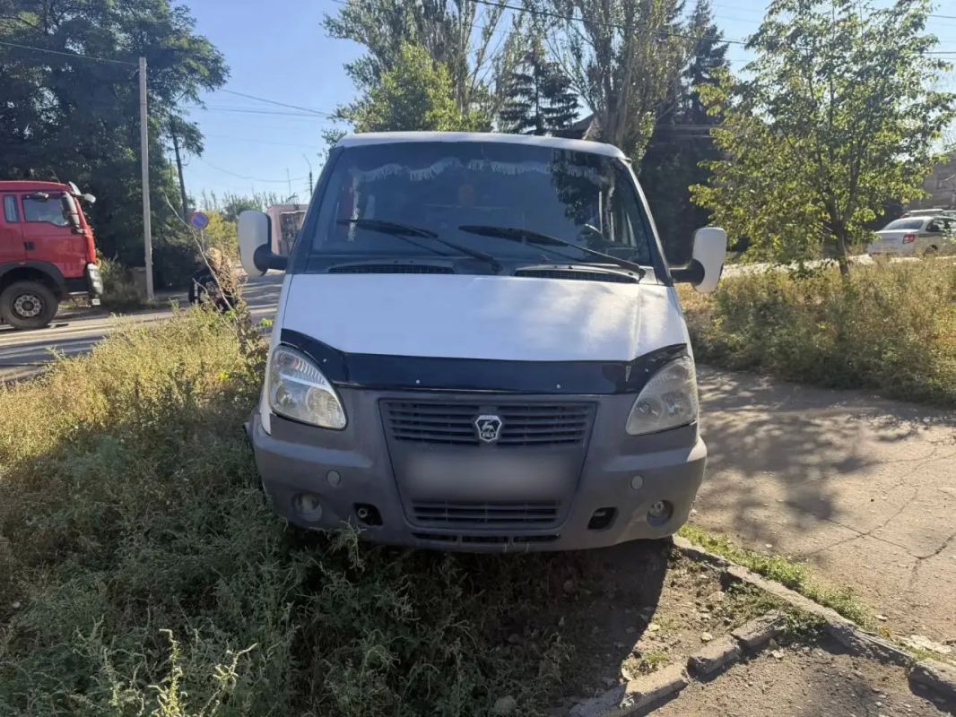 Полицейские проводят проверку по факту ДТП в Макеевке Полицейские проводят проверку по факту ДТП в Макеевке