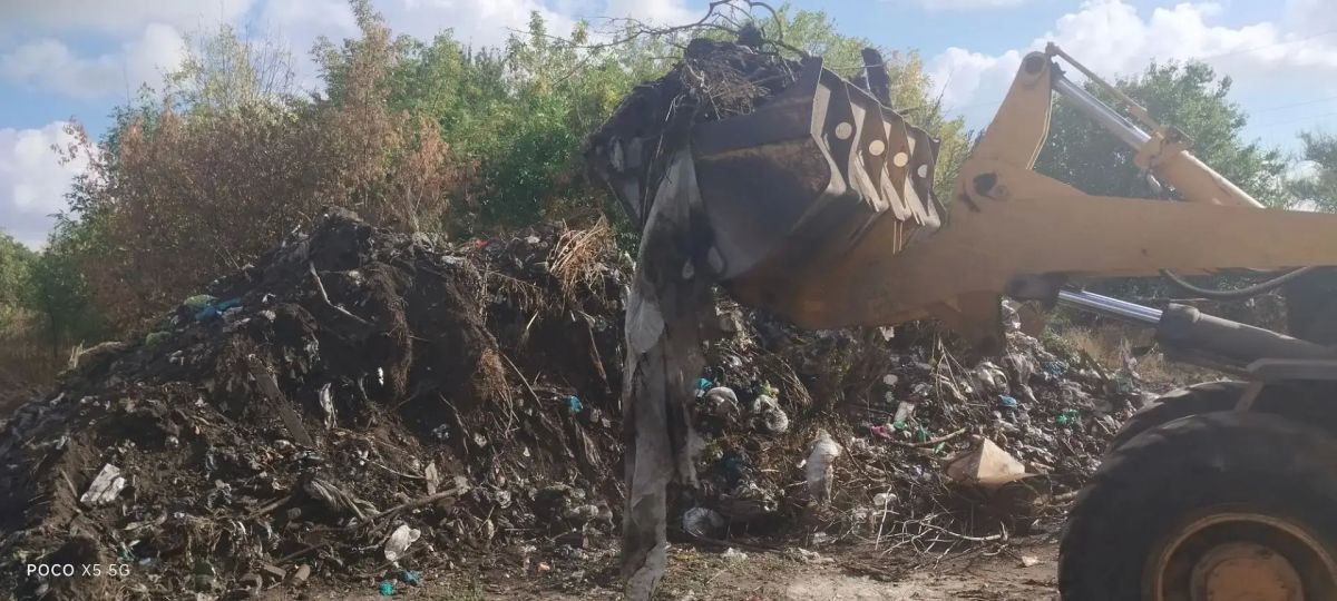 В Горняцком внутригородском районе продолжаются мероприятия по поддержанию чистоты и санитарного порядка на территориях В Горняцком внутригородском районе продолжаются мероприятия по поддержанию чистоты и санитарного порядка на территориях