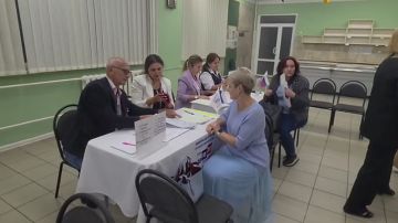 Александр Подгорный: В первый день голосования на избирательных участках Макеевки было оживленно