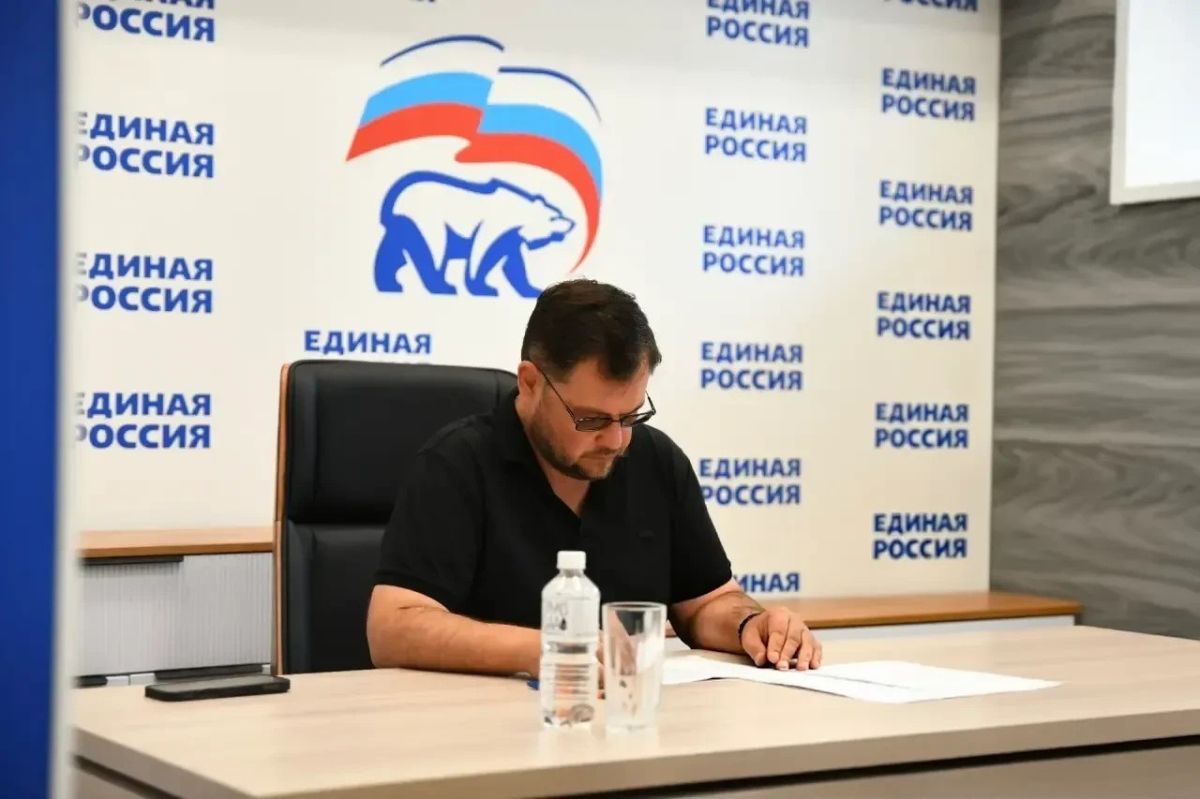 В Макеевке рассмотрели обращения жителей на личном приёме В Макеевке рассмотрели обращения жителей на личном приёме