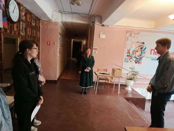 23 сентября, руководитель Управы Центрально-Городского внутригородского района Алексей Еськов провел встречу по адресу ул. Островского, 51