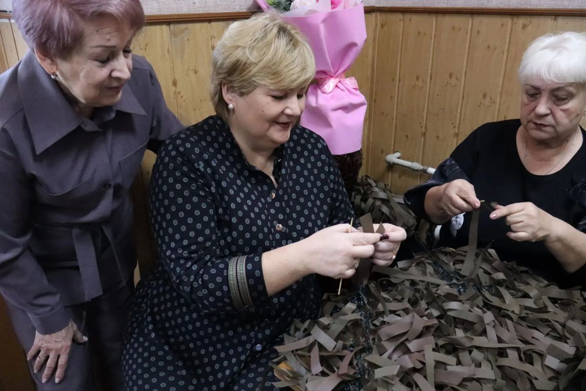В преддверии Дня пожилого человека посетила Совет женщин Макеевки В преддверии Дня пожилого человека посетила Совет женщин Макеевки