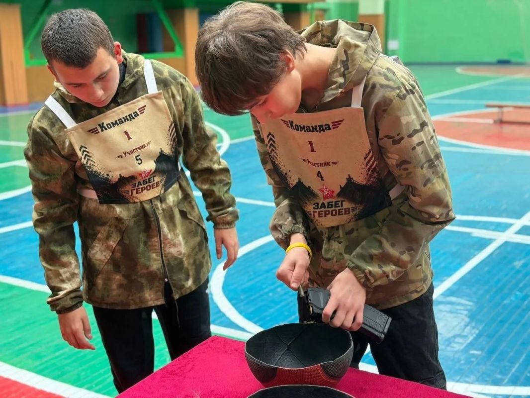 На базе ГБОУ «СШ № 49 Г.О. МАКЕЕВКА» состоялся муниципальный этап военно-патриотической игры «Забег Героев» На базе ГБОУ «СШ № 49 Г.О. МАКЕЕВКА» состоялся муниципальный этап военно-патриотической игры «Забег Героев»