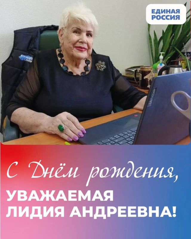 Сегодня, 24 октября в Червоногвардейском районе в рамках проекта «Управдом» неравнодушные жители приняли участие в общегородском субботнике и выполнили уборку придомовой территории возле дома № 17 по улице Уборевича Сегодня, 24 октября в Червоногвардейском районе в рамках проекта «Управдом» неравнодушные жители приняли участие в общегородском субботнике и выполнили уборку придомовой территории возле дома № 17 по улице Уборевича